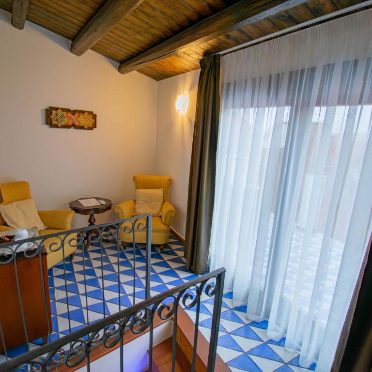 Hotel La Plumeria - Camera Matrimoniale con Balcone - 8