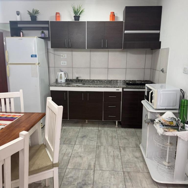 Hospedaje Familiar el Nispero Alojamiento en Oncativo - Two-Bedroom Apartment - 8