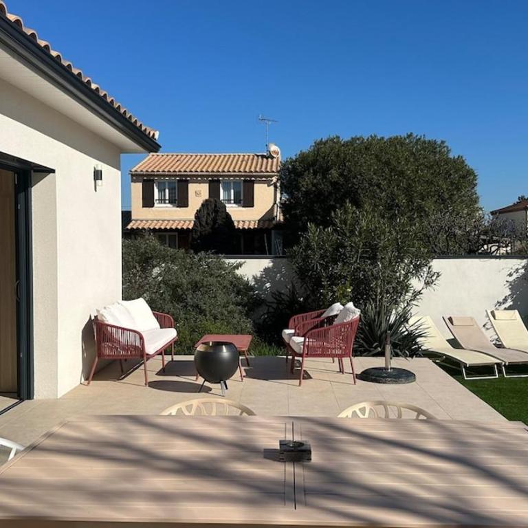 Casa Del Sol - Piscine & Free Parking Proche Centre, Famille & Groupe - Villa - 24