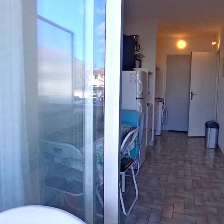 studio en rez-de-chaussée avec balcon à proximité des thermes en centre-ville - Apartment mit 1 Schlafzimmer - 6