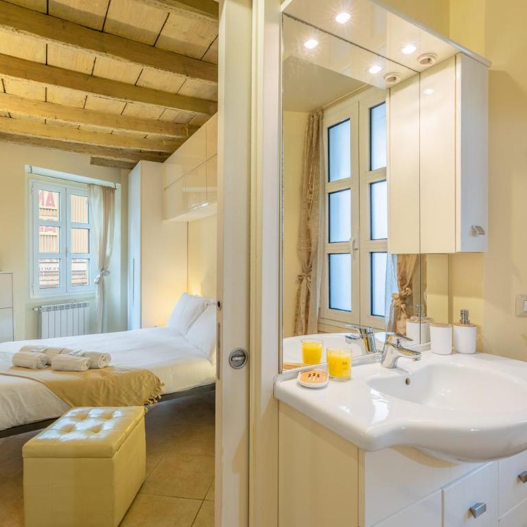 Cozy Apartment near Lake Como - AC - for 2 - One-Bedroom Apartment - 15