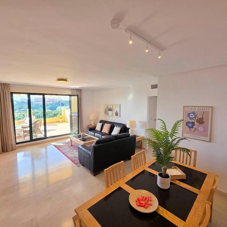 Queen Marie - Golf, Parking and Pool - Benalmádena - Apartamento de 2 dormitorios - 3