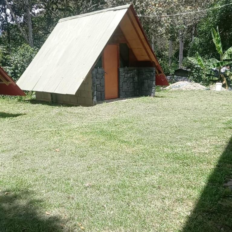 Lucmabamba Cabaña de los Duendes - Habitación Doble - 2 camas - 8