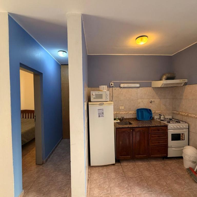 Departamento amplio a 400 metros de la bajada La Rinconada - Apartamento de 1 dormitorio - 2