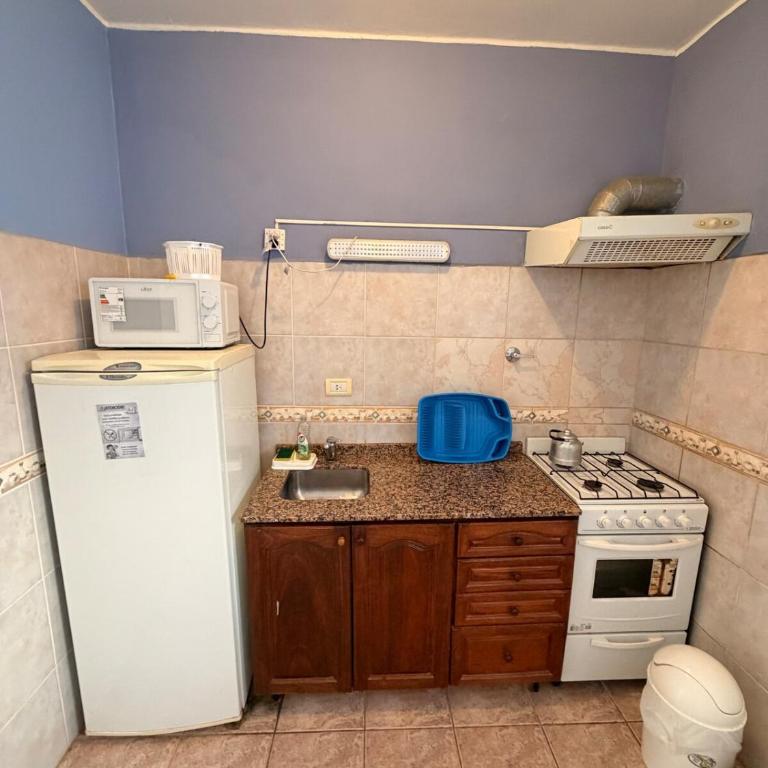 Departamento amplio a 400 metros de la bajada La Rinconada - Apartamento de 1 dormitorio - 6