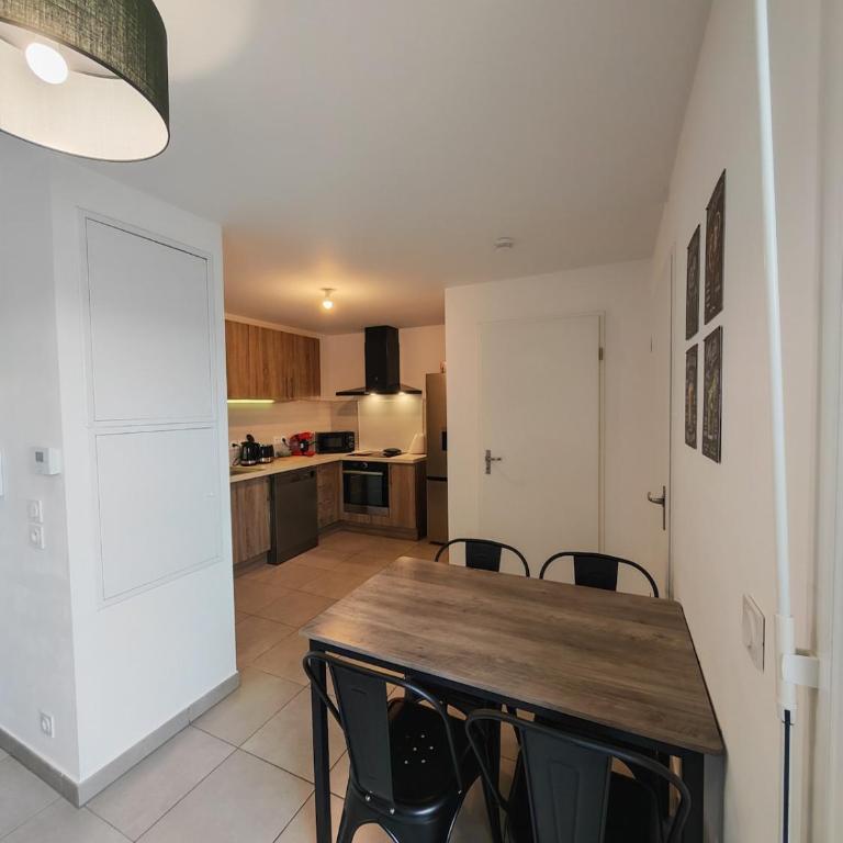 L'emeraude avec garage 10min du centre et 2min du lac leman - Appartement 1 Chambre - 12
