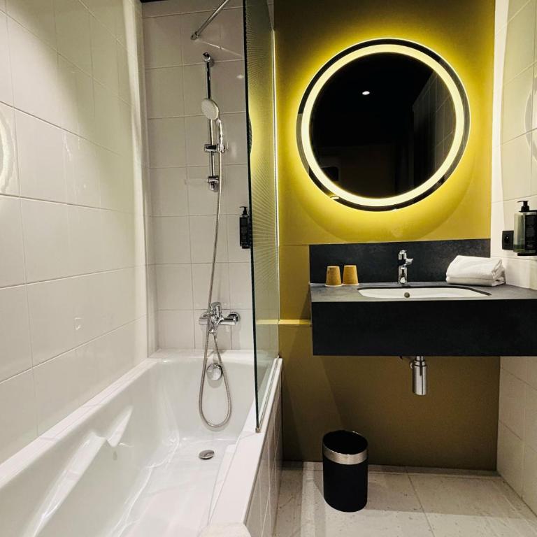 ibis Lyon Centre Perrache - Suite Junior - Côté Ville - 7