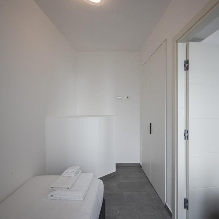 Rapallo - 2 camere vista mare e piscina - Appartamento con 3 Camere da Letto - 37