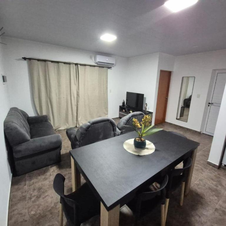 Departamento Céntrico - Apartamento de 2 dormitorios - 1