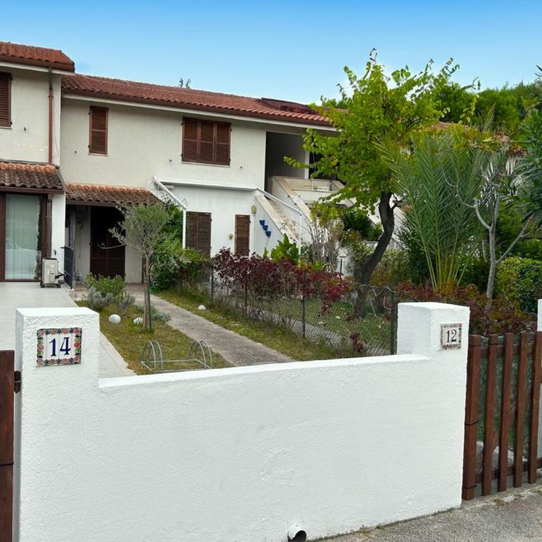 M453 - Marcelli, comodo bilocale con giardino - One-Bedroom Apartment - 1