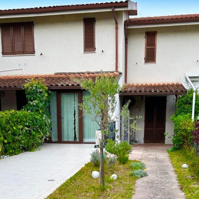 M453 - Marcelli, comodo bilocale con giardino - One-Bedroom Apartment - 2