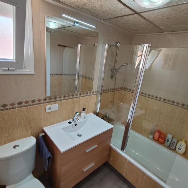 Apartamentos Paraiso Vera Playa, Atico Bora Bora con piscina privada, pie de playa, WIFI - Apartamento de 2 dormitorios con piscina privada - 26