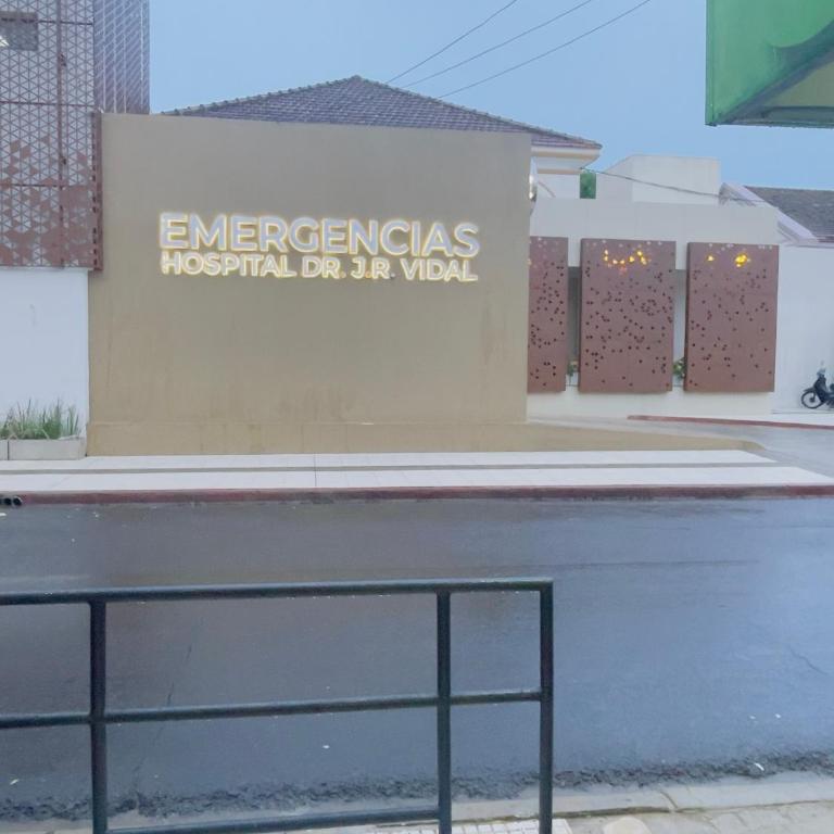 Departamento frente a hospital Vidal a diez cuadras de la playa y del centro de Corrientes Sencillo y práctico - One-Bedroom Apartment - 3