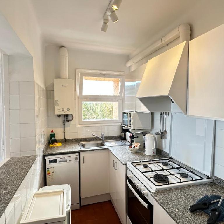 Apartamento con jardín a 11 metros de la playa. B1. - Apartamento de 3 dormitorios - 22