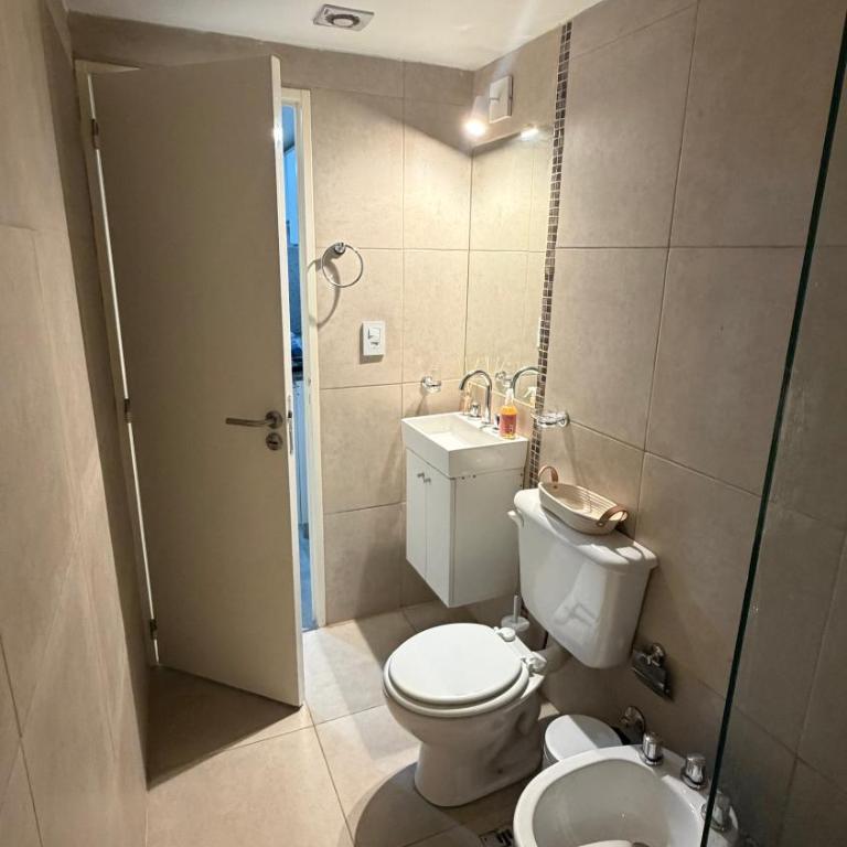 Departamento Moderno a pasos del Alto Rosario - Estudio con balcón - 7