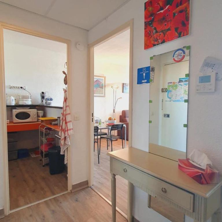 Le Panoramique cœur de ville proche Plages Grand Garage CLIM - ROSSIconciergerie - Linge inclus - Apartment mit 1 Schlafzimmer und Aussicht - 16