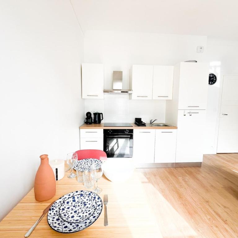 Le Camélia - T2 à100m Plage, cœur du commando - Appartement 1 Chambre - 16