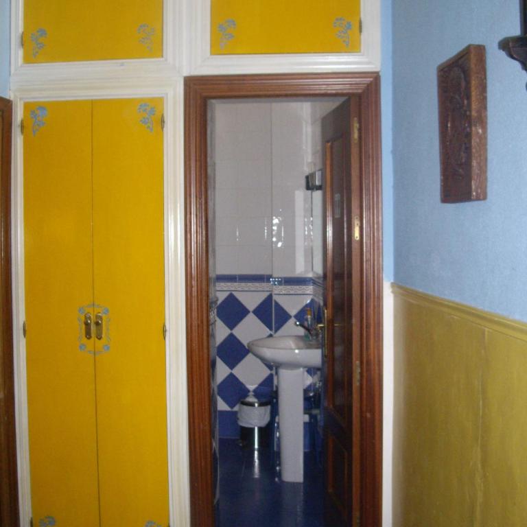 Hostal Pacios - Camera Standard Doppia con Letti Singoli con Bagno in Comune - 15