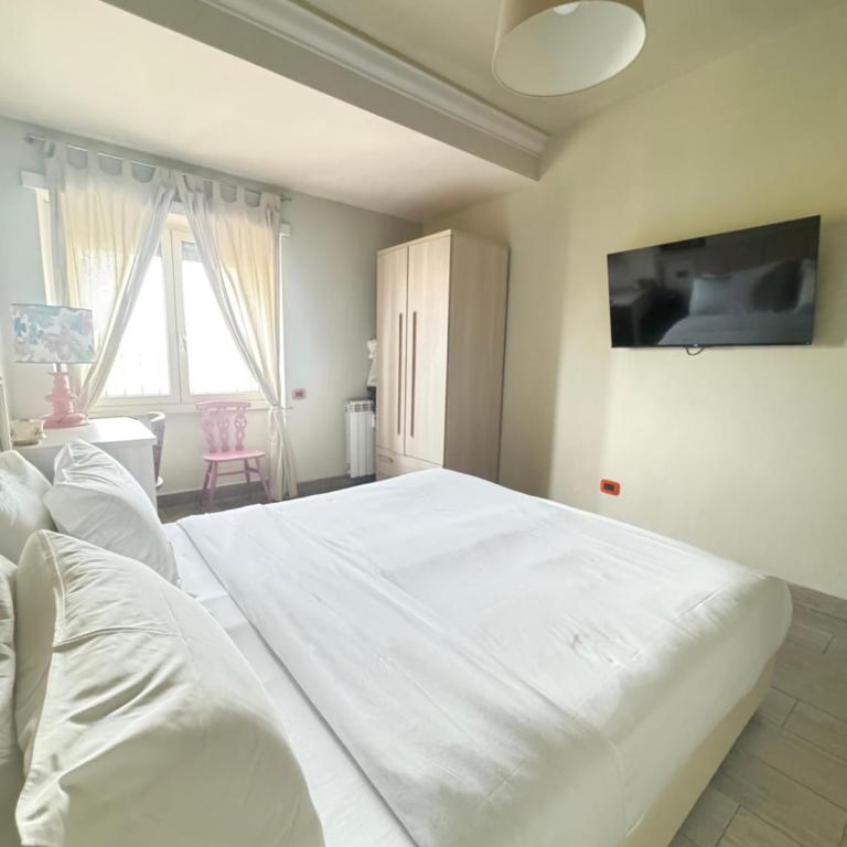 Stileroma - Camera Doppia con Letti Singoli con Bagno Privato - 1