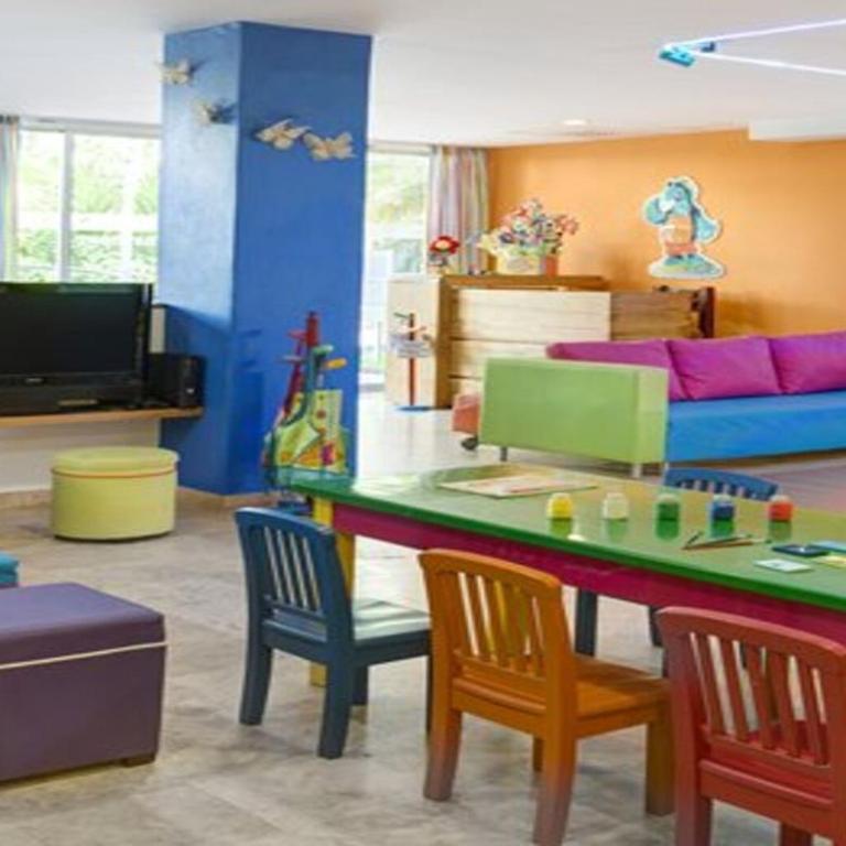 Buganvilias Owner Private Club Ambassador 1BR2B REQUEST DATE- See by Clay & Lisa - One-Bedroom Apartment with Balcony and Sea View - 37