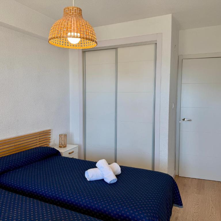 Sea View Apartment, 20th Floor, Pool at Levante Beach - One-Bedroom Apartment - 12