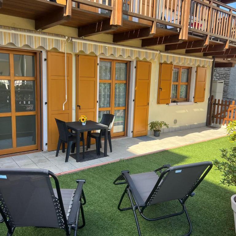 Klara Home - Appartamento con 2 Camere da Letto - 1