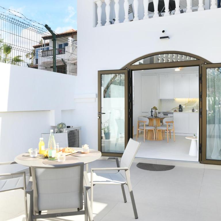 Modern 1 Bedroom Apartment with Terrace and AC Near Beach in Las Americas - Apartamento de 1 dormitorio con terraza - 22