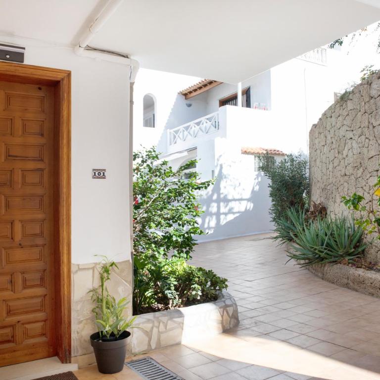Modern 1 Bedroom Apartment with Terrace and AC Near Beach in Las Americas - Apartamento de 1 dormitorio con terraza - 27