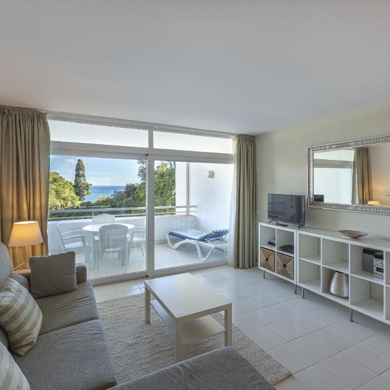 Luminoso Estudio con Terraza, Piscina y Vistas al Mar - Estudio - 1
