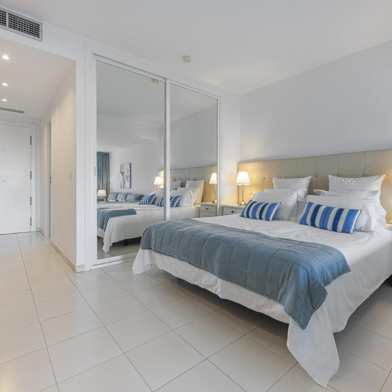 Luminoso Estudio con Terraza, Piscina y Vistas al Mar - Estudio - 18