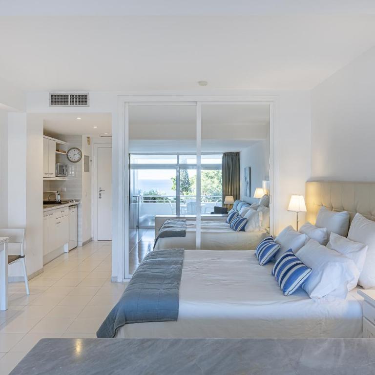 Luminoso Estudio con Terraza, Piscina y Vistas al Mar - Estudio - 19