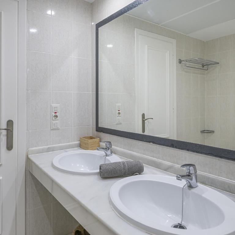 Luminoso Estudio con Terraza, Piscina y Vistas al Mar - Estudio - 23