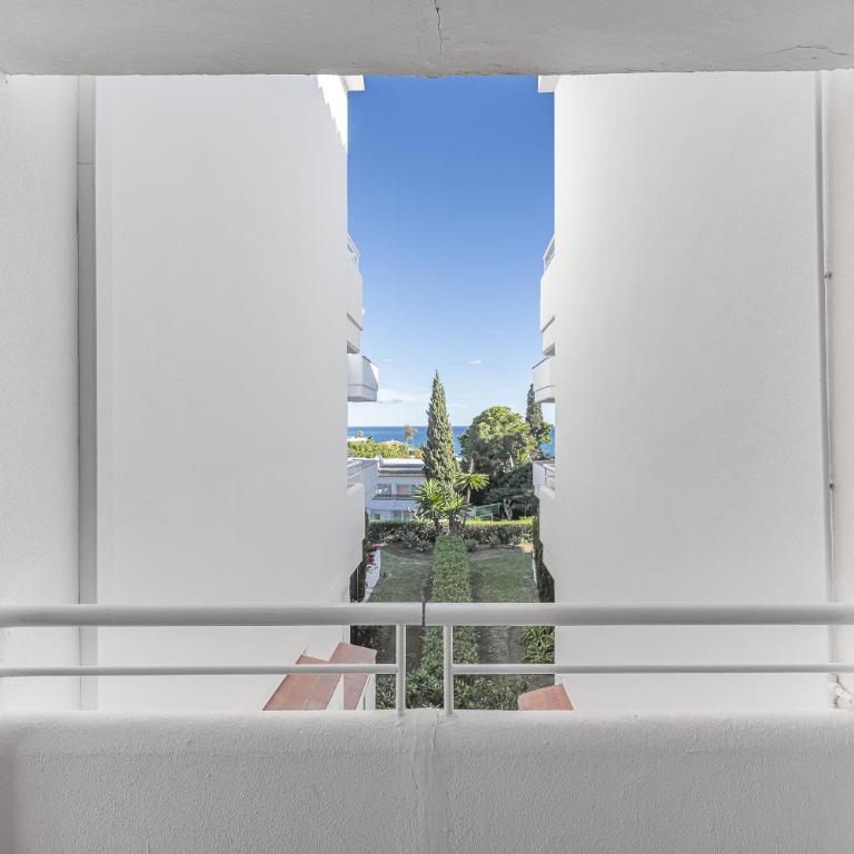 Luminoso Estudio con Terraza, Piscina y Vistas al Mar - Estudio - 30