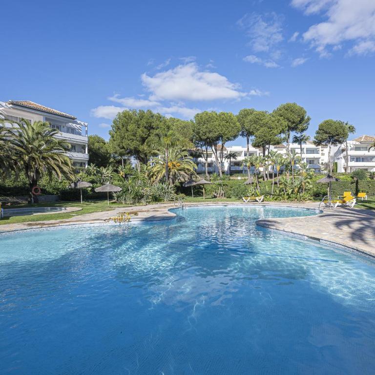 Luminoso Estudio con Terraza, Piscina y Vistas al Mar - Estudio - 33