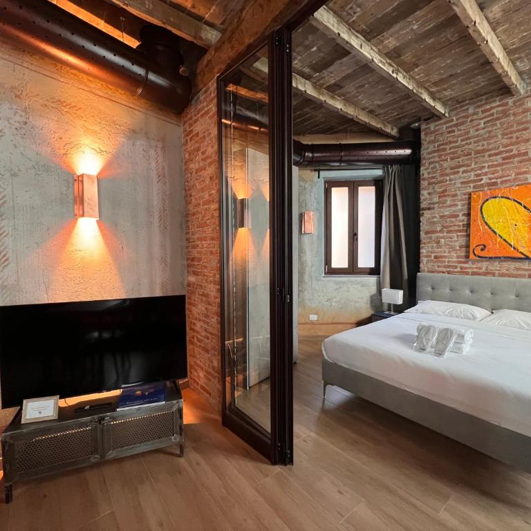 Emme Loft I Orange Moon - Vibrant Modern Luxury Loft Milan - One-Bedroom House - 9