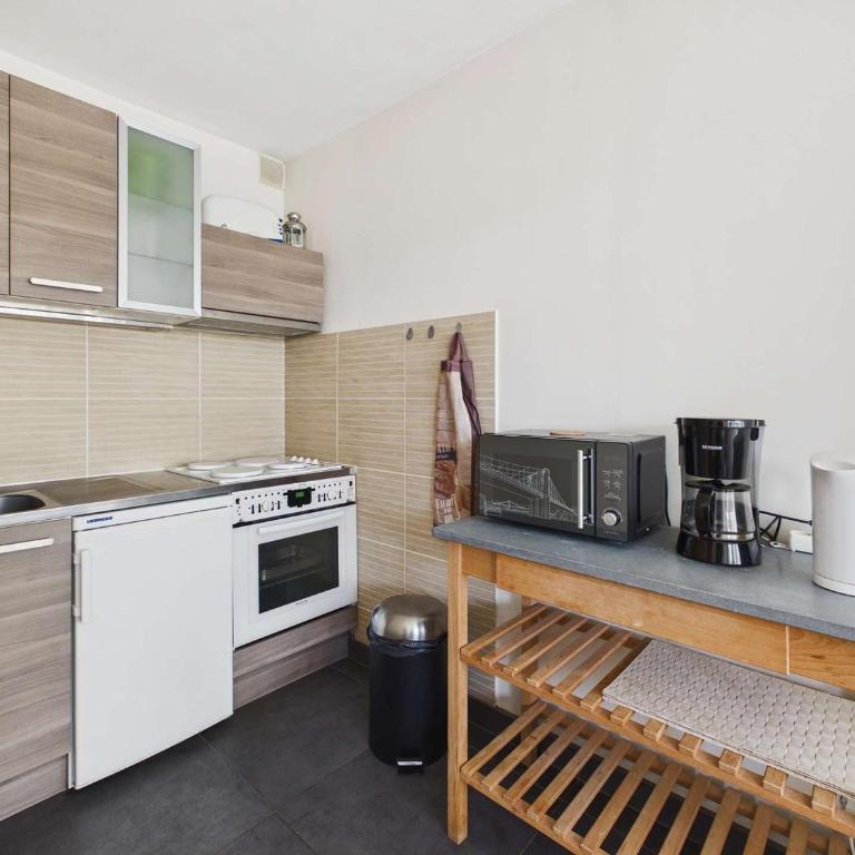 Charmant T2 avec terrasse et parking privé, proche plage, capacité 4 personnes - Marseillan - FR-1-326-495 - Apartment (4 Adults) - 9