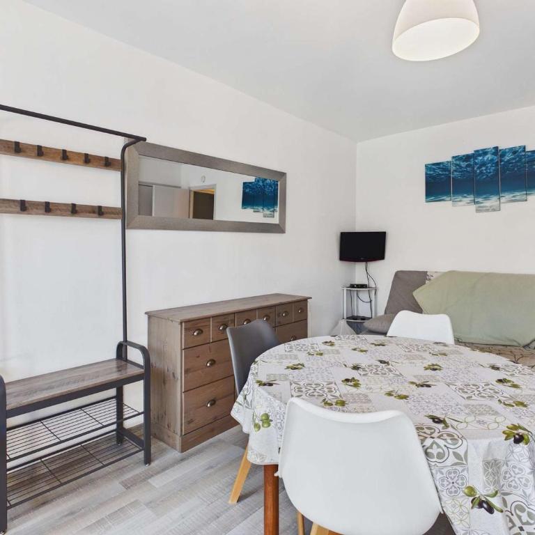 Appartement lumineux 4-6 pers avec terrasse, parking et cuisine équipée à Marseillan - FR-1-326-502 - Appartement (6 Adultes) - 10