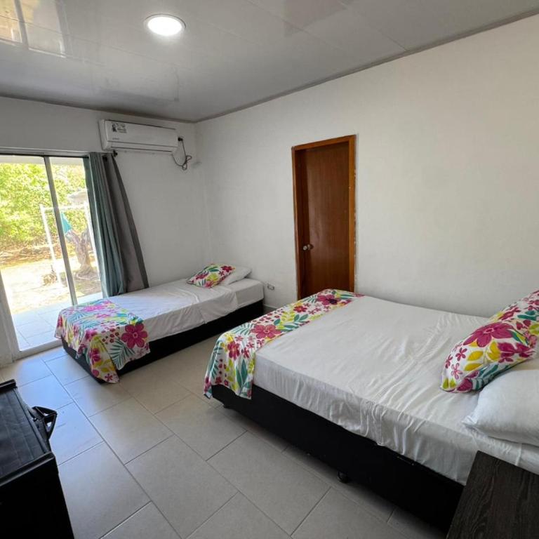 Posada Old Town Bay - Habitación Triple con baño - 4