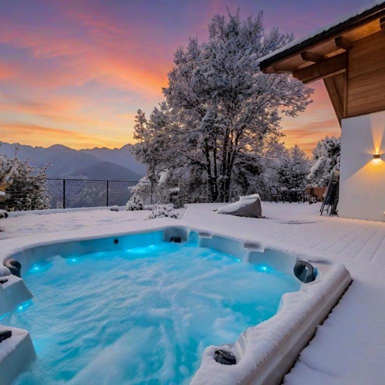 Chalet Astra, Whirlpool & Sauna - Superior Chalet - 1