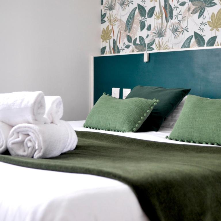 Brit Hotel Le Surcouf - Chambre Double - 19