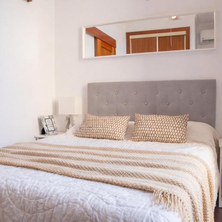 C61 - Brand New One Bedroom Cathedral Views - Apartamento - 20