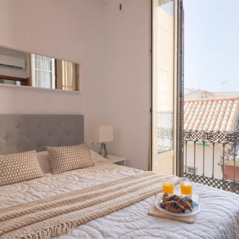 C61 - Brand New One Bedroom Cathedral Views - Apartamento - 2
