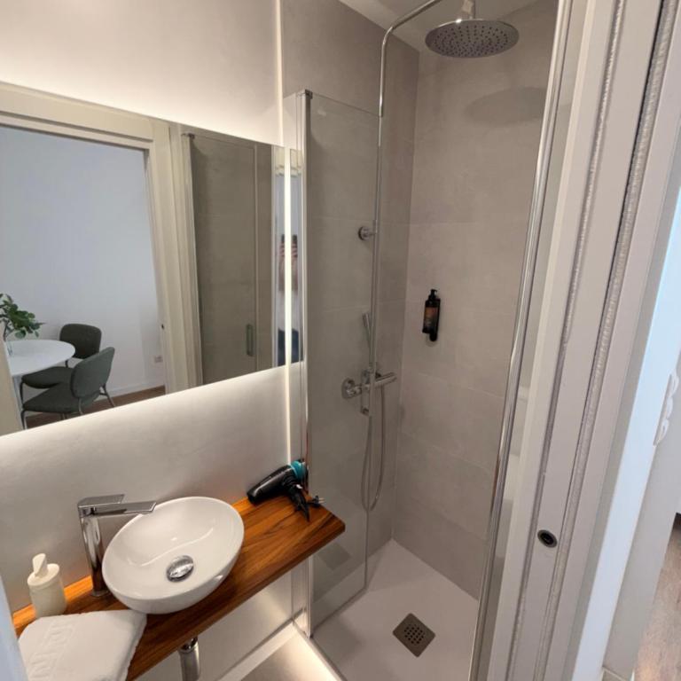 Calle de la Cruz habitaciones - Private Triple Room with private Bathroom and Kitchen - 7