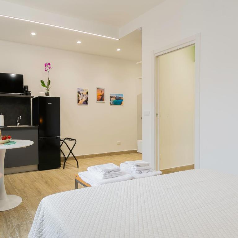 CENTRALE-Nel CUORE di BARI- A 5min dalla STAZIONE-Mucciaccia Design Suite - Appartamento con 1 Camera da Letto - 11