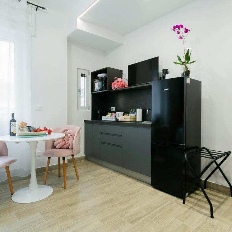 CENTRALE-Nel CUORE di BARI- A 5min dalla STAZIONE-Mucciaccia Design Suite - Appartamento con 1 Camera da Letto - 9