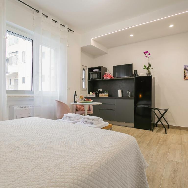 CENTRALE-Nel CUORE di BARI- A 5min dalla STAZIONE-Mucciaccia Design Suite - Appartamento con 1 Camera da Letto - 12