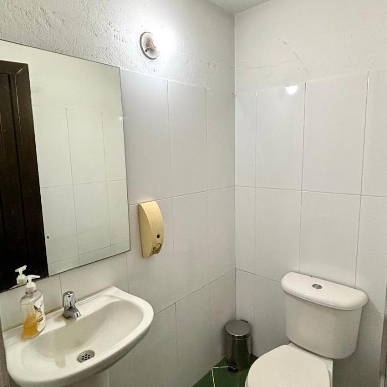 Villa de lujo con piscina de ensueño - Villa - 28