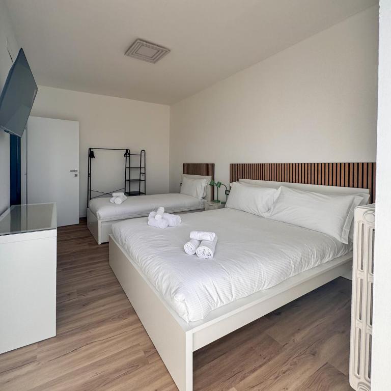 Spezia Bright 2 Bedroom Apartment - Milan - Appartamento con 2 Camere da Letto - 1