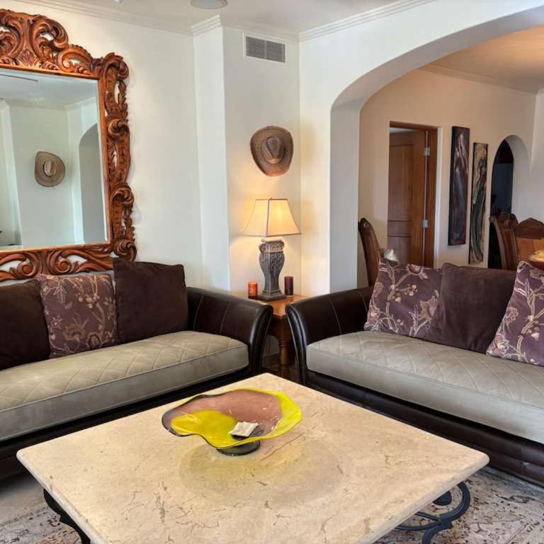 Beautifully Maintained 2-Bed Condo in Las Mañanitas - Vacation Home - 3
