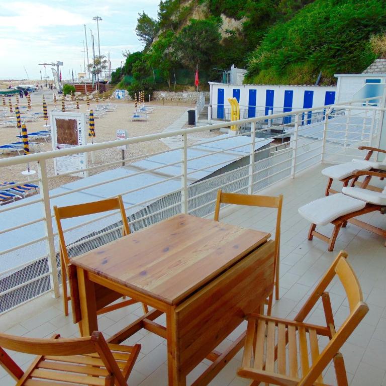 N226 - Numana, meraviglioso bilocale fronte mare - Appartamento con 1 Camera da Letto - 2